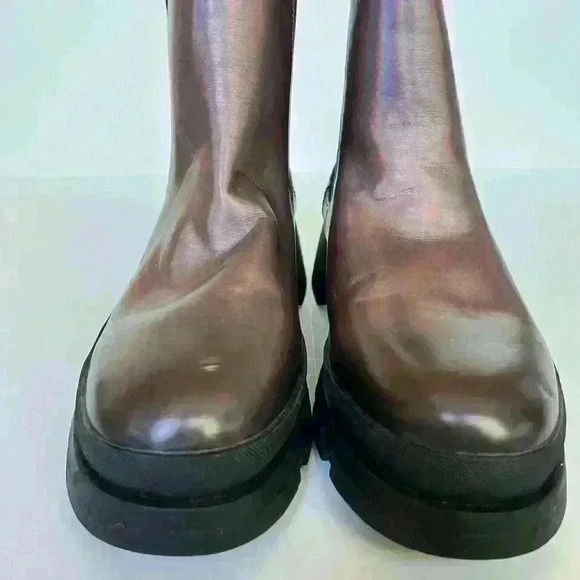 Steve Madden Kids JTeresta Purple
Iridescent Boot Big Girl - Picture 3 of 6